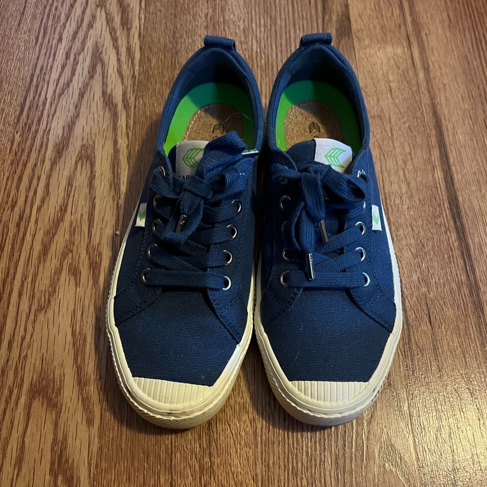 Cariuma Navy Blue Canvas Sneakers size 7.5.